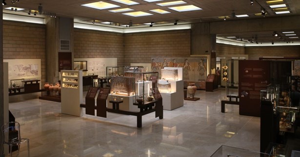 Γνωρίζοντας το Αρχαιολογικό Μουσείο Θήβας μέσα από 10 εμβληματικά εκθέματα