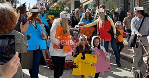 «Πλημμύρισε» η Θήβα στο 3ο Μαθητικό Καρναβάλι