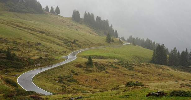 Η παράκαμψη της Αθήνας μια χαμένη ευκαιρία για τη Θήβα;