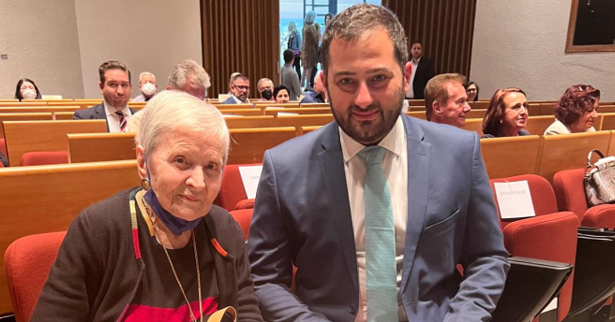 Φάνης Σπανός: «Η Περιφέρεια Στερεάς Ελλάδας αποχαιρετά με θλίψη μια πολύ μεγάλη Ελληνίδα, την Ελένη Γλύκατζη - Αρβελέρ»