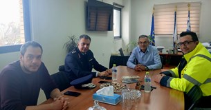 Εθιμοτυπική επίσκεψη του Διευθυντή της Αστυνομίας του Νομού Βοιωτία στο Δήμαρχο Θηβαίων