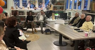 Ο συγγραφέας Χρήστος Χωμενίδης επισκέφθηκε τη Λέσχη Ανάγνωσης της Δημοτικής Βιβλιοθήκης Θήβας