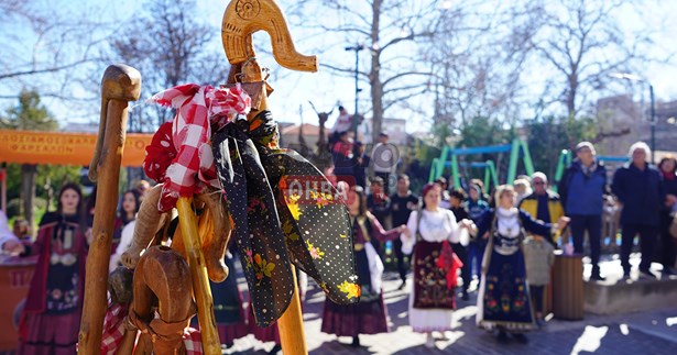 Ο Βλάχικος Γάμος της Θήβας ξεπέρασε φέτος κάθε προσδοκία - «Βούλιαξε» από επισκέπτες η πόλη