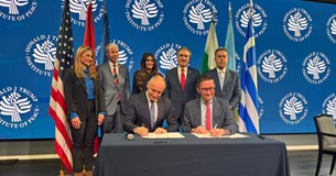 Εμβληματική συμφωνία Shell και METLEN για συνεργασία στην προμήθεια και εμπορία LNG Εμβληματική συμφωνία Shell και METLEN για συνεργασία στην προμήθεια και εμπορία LNG