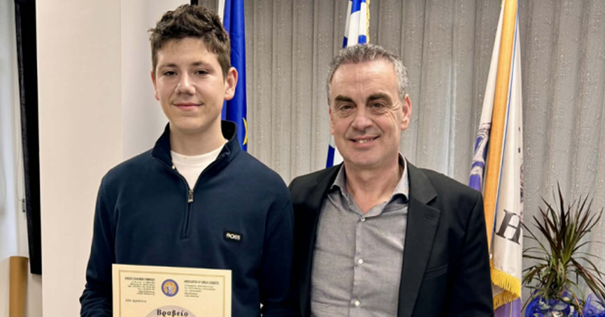 Ο Δήμαρχος Λεβαδέων συνεχάρη τον μαθητή του 1ου ΓΕΛ Λιβαδειάς Γιάννη Ανδρίτσο για τις για τις πανελλήνιες διακρίσεις του