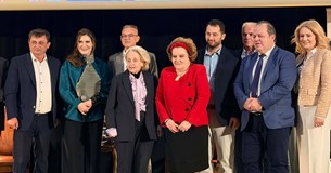 Γιώργος Ντασιώτης: «Υπάρχουν γυναίκες που δεν χρειάζονται «Παγκόσμιες Ημέρες» για να ξεχωρίζουν!!!»