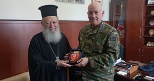 Επίσκεψη του Μητροπολίτη Χαλκίδος στους επικεφαλής της Σχολής Πεζικού και της Διεύθυνσης Αστυνομία