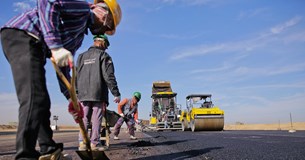 Εργατικά Κέντρα Θήβας-Λιβαδειάς: «Έλληνες και ξένοι εργάτες ενωμένοι»