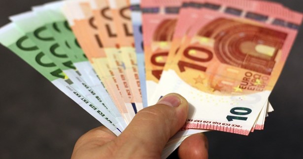 Από 2 Απριλίου η προπληρωμή επιδομάτων, παροχών και Δώρου Πάσχα από τη ΔΥΠΑ