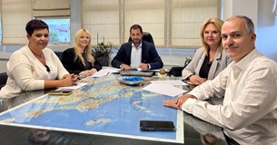 Με χρηματοδότηση από τη Περιφέρεια οι εργασίες ανάπλασης στην Παραλία Αυλίδας Με χρηματοδότηση από τη Περιφέρεια οι εργασίες ανάπλασης στην Παραλία Αυλίδας