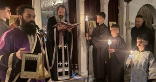 Ακολουθία του Νυμφίου στον Ιερό Ναό του Ευαγγελιστή Λουκά Θηβών Ακολουθία του Νυμφίου στον Ιερό Ναό του Ευαγγελιστή Λουκά Θηβών