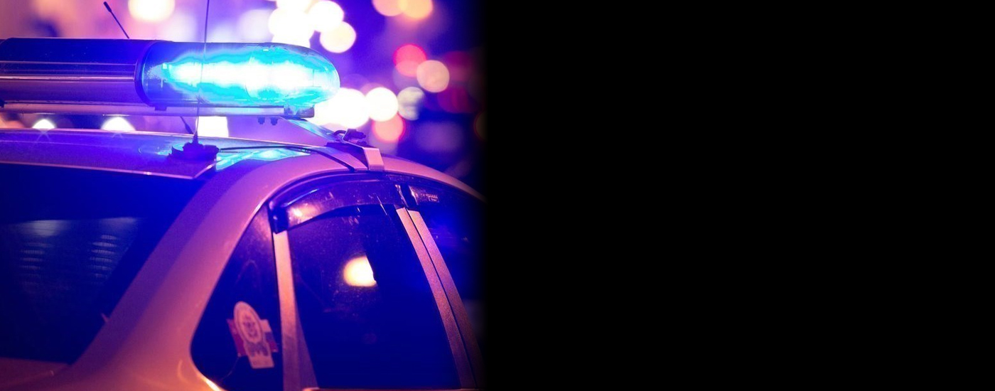 Θήβα: Σπαθιά και μαχαίρια βρέθηκαν κρυμμένα σε κατάστημα αλλοδαπού