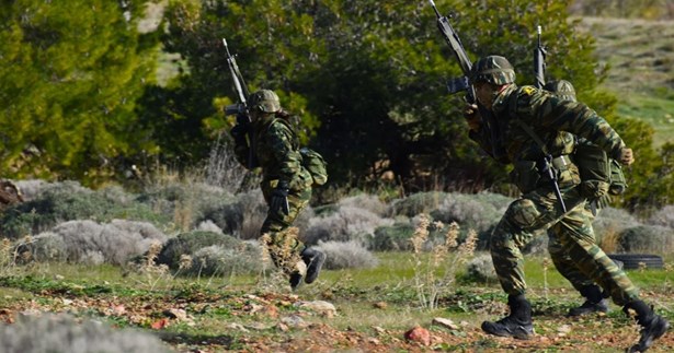 Νέος νόμος για τη θητεία στον Στρατό: Αντί για λούφα στην παραμεθόριο