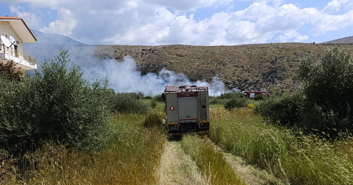 Έκτακτο: Ξέσπασε φωτιά στο Σαράντι