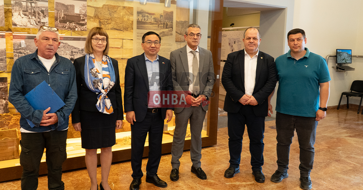 Επίσκεψη του Πρέσβη της Λαϊκής Δημοκρατίας της Κίνας στη Θήβα με επίκεντρο τον τουρισμό και τον πολιτισμό