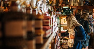 «Ο Μητσοτάκης δεν είπε τίποτα για εμάς»: Εκτός των μέτρων στήριξης οι μικρομεσαίες επιχειρήσεις