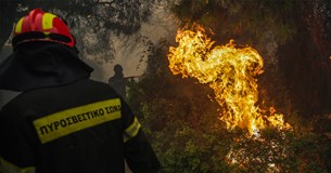 Εκτός ελέγχου η πυρκαγιά στην Εύβοια