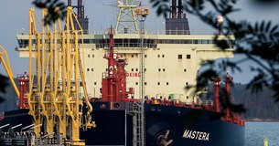 Πετρέλαιο: Σταθερά πάνω από τα 105 δολάρια ενώ ο Τραμπ επισκέπτεται την Κίνα