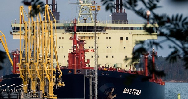 Πετρέλαιο: Σταθερά πάνω από τα 105 δολάρια ενώ ο Τραμπ επισκέπτεται την Κίνα