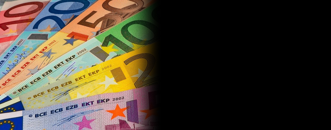 «Κόφτης» σε δάνεια και πιστωτικές κάρτες - Πόσο θα μειωθούν οι επιβαρύνσεις με τα νέα πλαφόν
