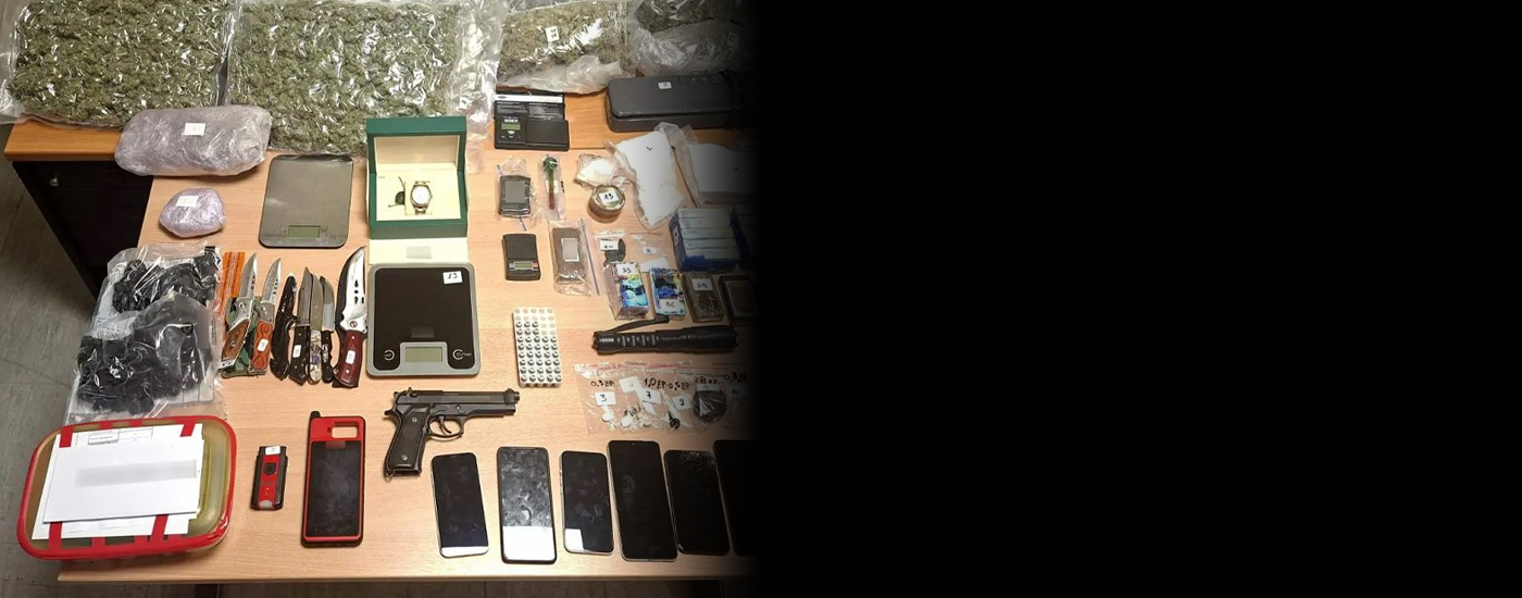 Επτά προφυλακίσεις για κλοπές αυτοκινήτων σε Βοιωτία και Αττική. Όπλα, μαστροπεία και χλιδή. Οι εντολές του «Γέρου» από τις φυλακές Μαλανδρίνου