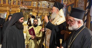 Ο συνεορτασμός της αναλήψεων και των Αγίων Κωνσταντίνου και Ελένης στην Ι.Μ. Χαλκίδος