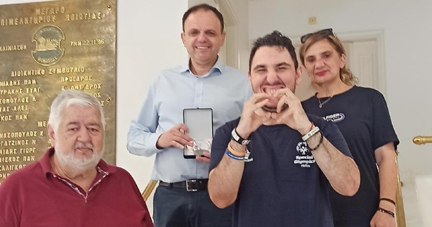 Τιμητική επίσκεψη της αποστολής των Special Olympics Hellas Βοιωτίας στον Πρόεδρο Κωνσταντίνο Στάικο
