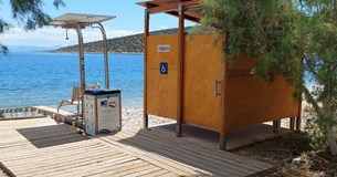 Τοποθετήθηκε η ράμπα ΑμεΑ στο Σαράντι - «Η θάλασσα ανήκει σε όλους»
