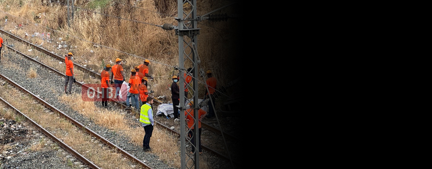 Συνεχίζονται για δεύτερη ημέρα οι δράσεις καθαρισμού στις γραμμές του ΟΣΕ στον καταυλισμό Ρομά της Θήβας