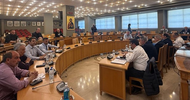 ΑΠΕ, γεωθερμία και προϋπολογισμός στο επίκεντρο του Περιφερειακού Συμβουλίου Στερεάς Ελλάδας