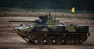 ΝΑΤΟ: Εξοπλιστικά deals, 70 δισ. για την Ουκρανία και γέφυρες προς τον Τραμπ