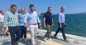 Ο Περιφερειάρχης στο Δημοτικό Συμβούλιο της Ερέτριας - Παρουσίασε το Περιφερειακό Πρόγραμμα Ανάπτυξης Στερεάς Ελλάδας