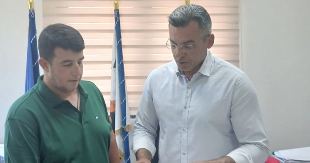 Ο Σπύρος Χατζηχρονόγλου ορκίστηκε ο νέος Δημοτικός Σύμβουλος του Δήμου Θηβαίων