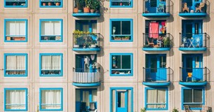 Ενοίκια: Πότε μπορεί ο ιδιοκτήτης να ζητήσει αύξηση και πότε ο ενοικιαστής έχει δικαίωμα να αρνηθεί