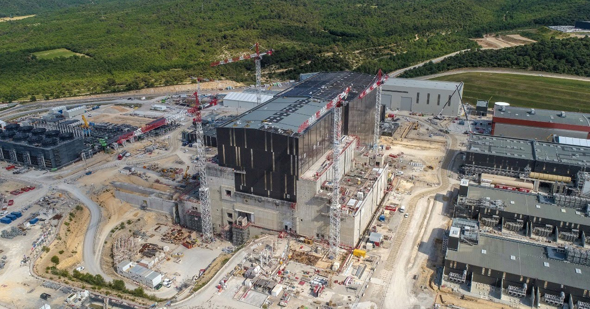 Γαλλία: Ξεκίνησε η συναρμολόγηση του αντιδραστήρα που θα παράγει ανεξάντλητη ενέργεια