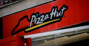 Κατάρρευση της Pizza Hut: Πώς έφτασε στο «λουκέτο», τι ισχύει με τους υπαλλήλους