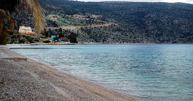 Θεόδωρος Παπαϊωάννου: Είναι ολέθριο να ζητάμε «την κεφαλήν επί πίνακι» του Μάκη του Δέδε του αναμορφωτή της παραλίας «Σαράντι»