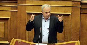 Β. Αποστόλου: Είναι απαράδεκτο να θεσπίζεται έστω και 1 λεπτό απλήρωτης και αδήλωτης εργασίας