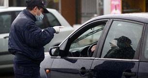 Έκοψαν πρόστιμο σε καρκινοπαθή σε αναπηρικό καροτσάκι που επέστρεφε από χημειοθεραπεία