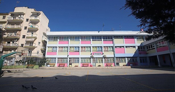 Σχολεία: Προς «πρώτο κουδούνι» 8 ή 11 Ιανουαρίου - Τη Δευτέρα οι αποφάσεις