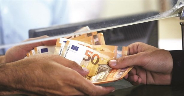 Επίδομα 534 ευρώ: Τα δεδομένα για αναστολές Φεβρουαρίου και την προαναγγελία τους