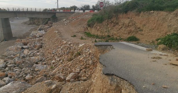 Δημήτρης Αναγνωστάκης: Αγιάτρευτες ακόμα οι πληγές της «Θάλειας»