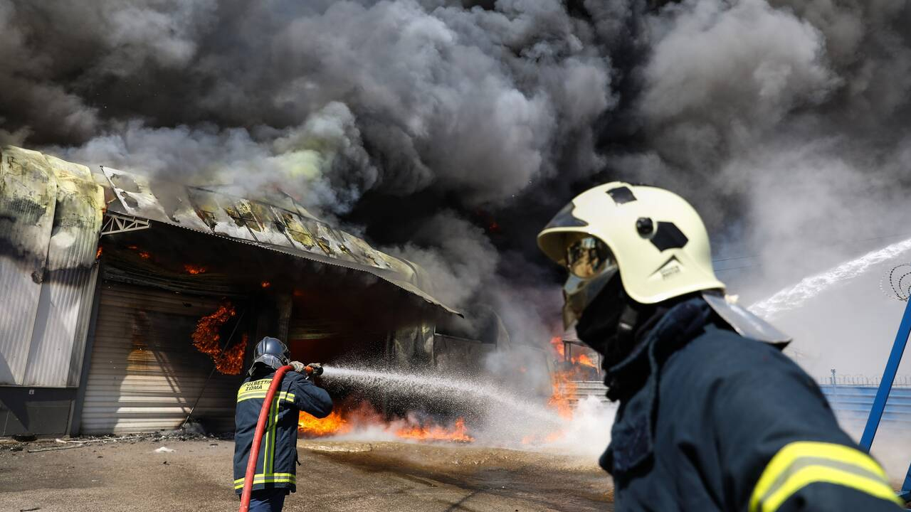 Έκτακτο: Μεγάλη πυρκαγιά σε εργοστάσιο στο Σχημάταρι